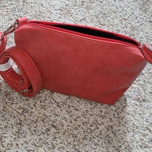 New rusty red handbag, detachable strap